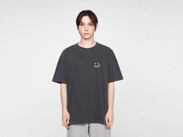 tシャツ 「日本未発売」GRAVER(グレーバー)/スマイル ワンポイントロゴ 半袖 Tシャツ/Small Drawing Smile Short S セール】【日本未発売】GRAVER(グレーバー)/スマイル ワン