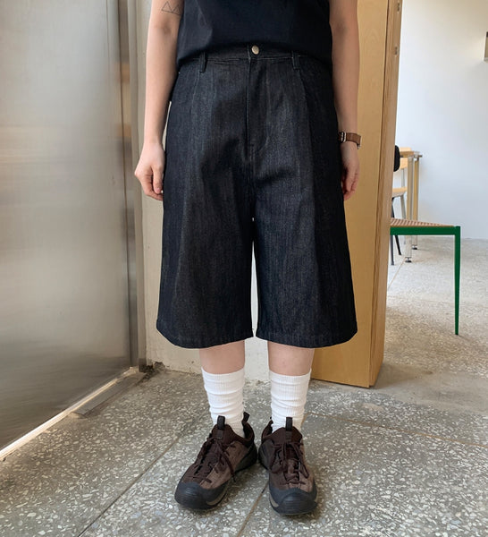 パンツ Front pin tuck Half pants Front pin tuck Half pants – L'AUBE BLANC