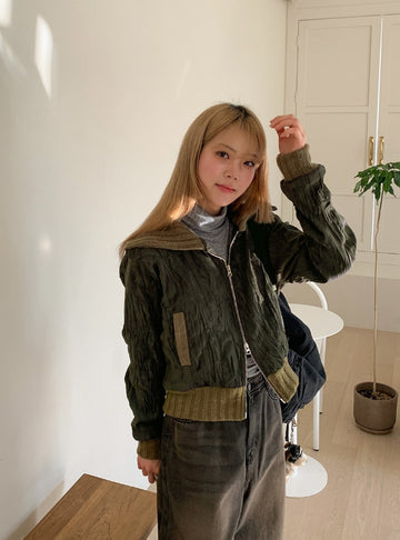 Hikan Wrinkle Collar Quilted Zip-up Jumper