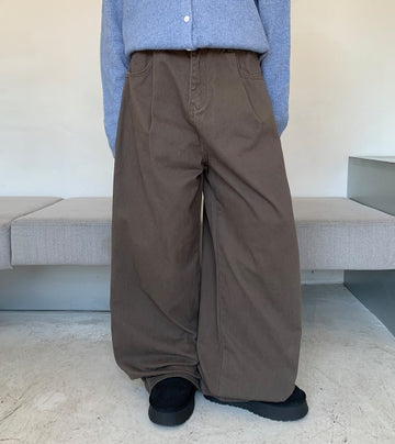 Tomoru Pintuck Cotton Wide Pants