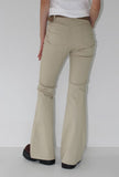SLEEK SHIRRING BOOTCUT PANTS
