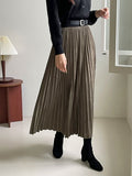 Colby Suede Belt Banding Pleated Skirt