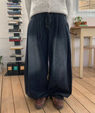 Henen washing pintuck snap button strap denim pants