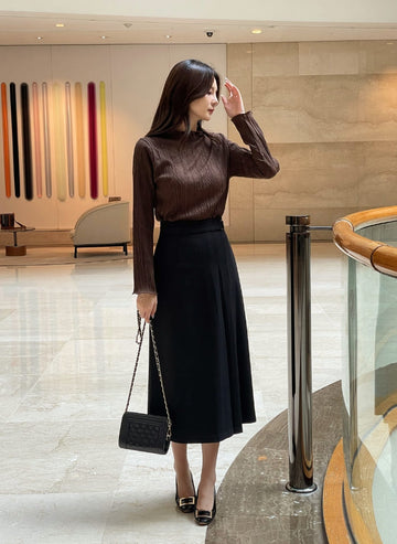 Mello Half-Neck Pleated T Blouse