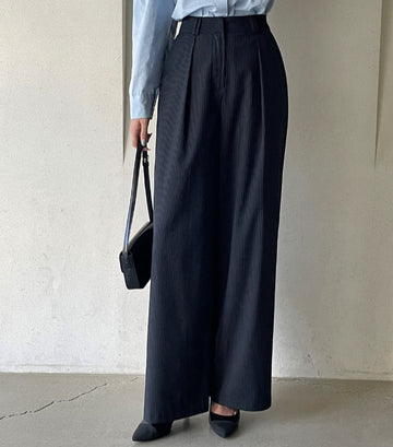 Chev Stripe Pintuck Wide Slacks