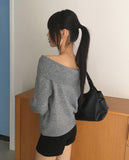 Amu Ribbed Folding Off-Shoulder Knit