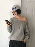 CUT-OFF SHOULDER SWEAT