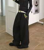 MODERN TWO-TUCK SLACKS