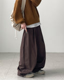 Ali Two Tuck Balloon Pants