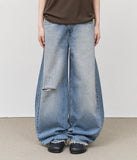 (W) Goat Damage Wide Denim
