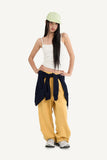 Round curve sweatpants