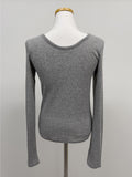 Soie V-neck warmer knit tee