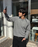 Round button knit