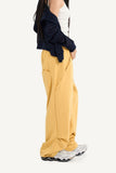 Round curve sweatpants