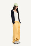 Round curve sweatpants