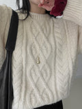 [wool60%] Pretzel Cable Wool Overfit Knit