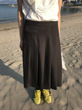 CLASSIC MID PLEATS SKIRT