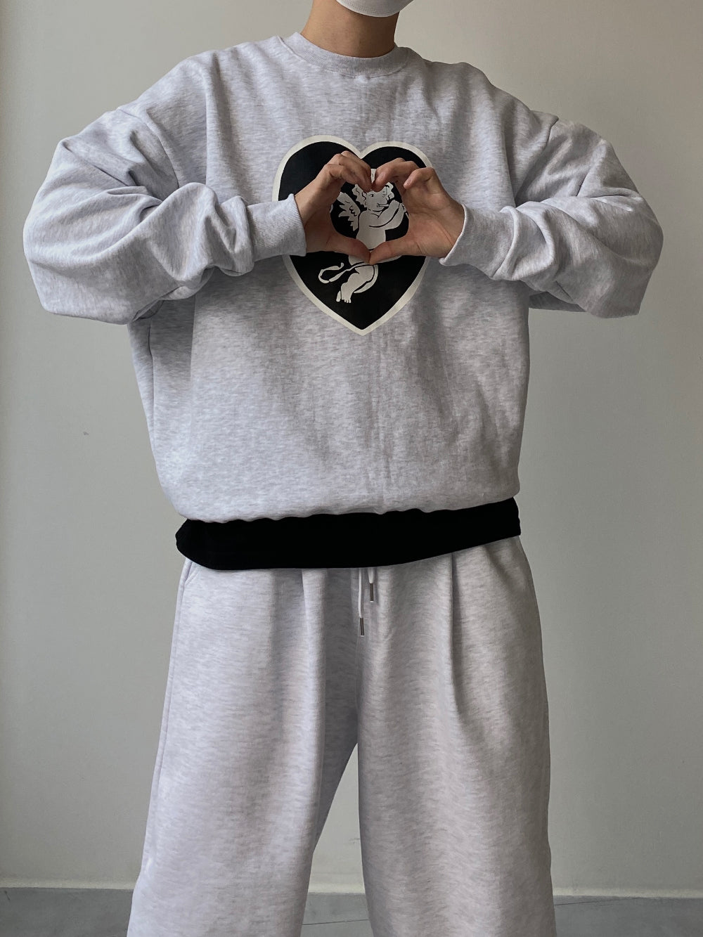 【KOOLOSET】Heart Angel Sweatshirt KOOLOSET】Heart Angel Sweatshirt il_1080xN.5755873675_cbv4.jpg