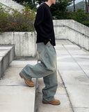 Sand one-tuck denim pants