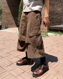 Roach cut cargo bermuda pants
