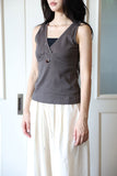 V rib sleeveless top