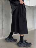 Side Tuck Cotton Cargo Bermuda Pants