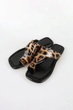 Square flop slippers