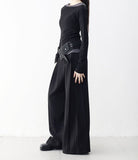Rich two-pin tuck wide slacks