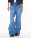 Back pocket flare denim pants