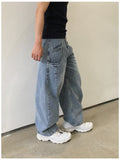 Lef Two-Pocket Curved Denim Pants