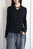 Back slit button turtleneck