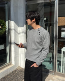 Round button knit