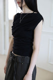 Unbalanced shirring sleeveless tee