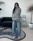 Poise over big pocket sweatshirt