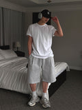 Basic One-Tuck Bermuda Pants