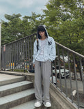 Wearing Stripe Banding Pants