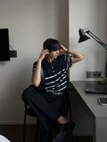 V-in stripe button collar short sleeve knit