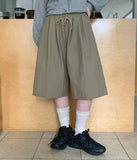 [unisex] Giland Nylon Pintuck Banding Bermuda Pants