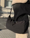 Iro simple half-moon cross bag