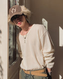 Loose fit ribbed U-neck knit