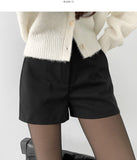 Year-End Party Look Mood Wool Luxury Short Pants