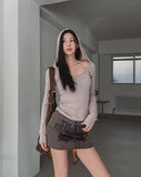 Melt button pocket U-neck hood