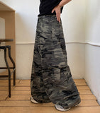 [unisex] Harsh Camo Cargo Wide Pants