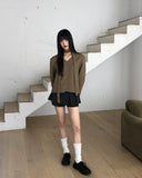 [muffler set] Tur no-collar V-neck button long-sleeved jacket