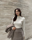 Modenin Gold Button Half-Neck Knit