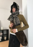 FUZZY LEOPARD MUFFLER