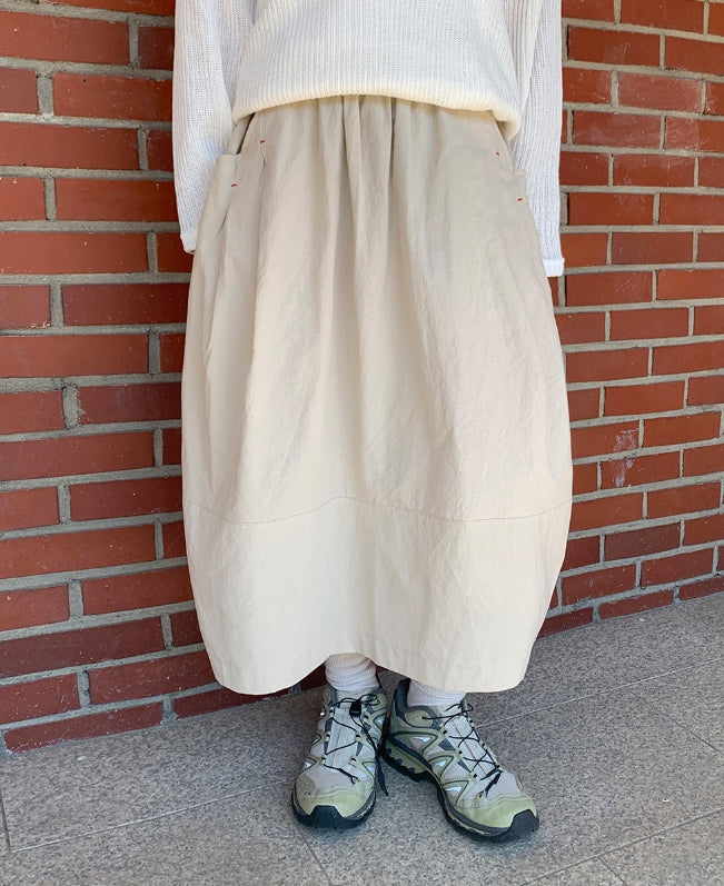【BAON】Bopa Patch Balloon Pintuck Long Skirt BAON】Bopa Patch Balloon Pintuck Long Skirt Planet Balloon Skirt