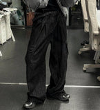 Two-tuck washed wide cargo denim