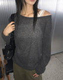 Wali Bokashi Boat Neck Off-Shoulder Long Sleeve Knit