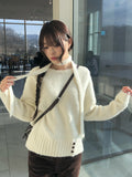 Onu Button Round Knit Muffler Set